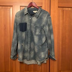 Distressed chambray button